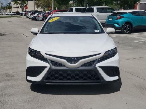 Used 2023 Toyota Camry SE FWD image 8