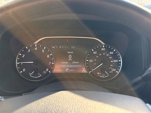 Certified 2024 Nissan Titan SV w/ SV Convenience Package image 14