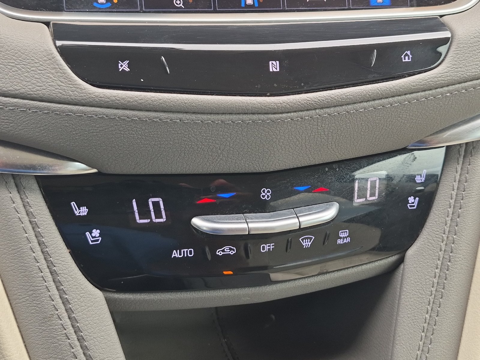 Used 2021 Cadillac XT5 Premium Luxury FWD image 19