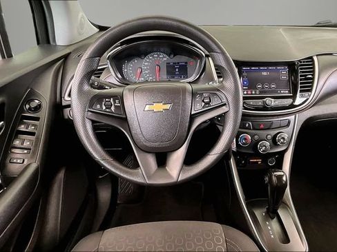 Used 2020 Chevrolet Trax LS w/ Tint and Cruise Package AWD/4WD image 8