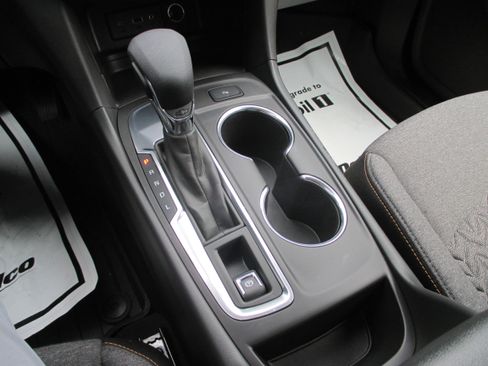 Used 2024 Chevrolet Equinox LT w/ LPO, Floor Liner Package image 16