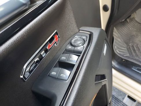 Used 2023 GMC Sierra 1500 AT4 w/ AT4 Premium Package image 18