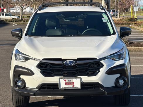 Used 2025 Subaru Crosstrek 2.5i Limited w/ Crosstrek Mirror Package image 9