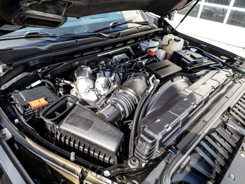 Used 2024 GMC Sierra 3500 AT4 w/ AT4 Premium Plus Package image 40