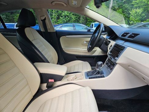 Used 2012 Volkswagen CC Sport image 34