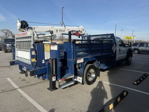 Used 2014 Ford F550 4x4 Regular Cab Super Duty image 3