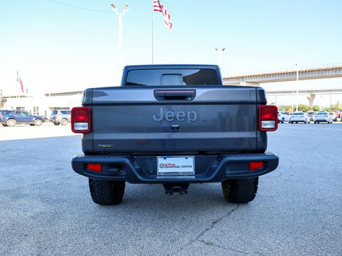 Used 2021 Jeep Gladiator Sport w/ Quick Order Package 26Q 80th AWD/4WD image 9
