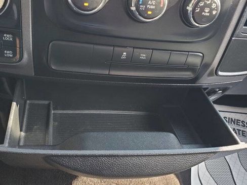 Used 2014 RAM 1500 Express AWD/4WD image 30