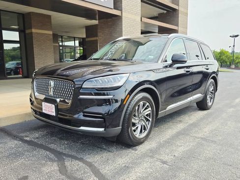 Used 2021 Lincoln Aviator 2WD image 3