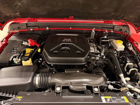 Used 2021 Jeep Wrangler Unlimited Sport w/ Sun And Sound Package AWD/4WD image 11