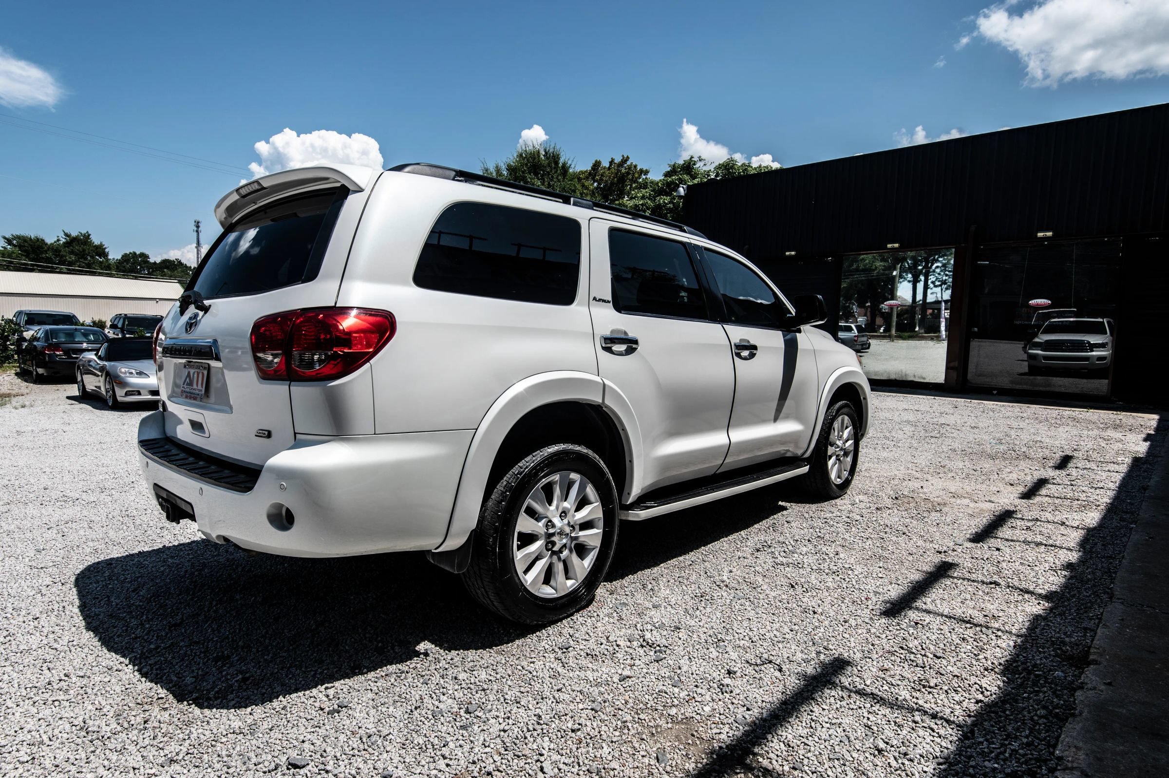 Used 2014 Toyota Sequoia Platinum AWD/4WD image 11
