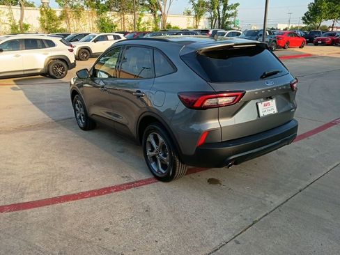 Used 2025 Ford Escape ST-Line image 12