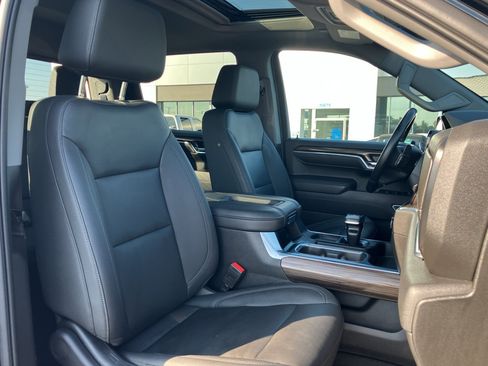 Used 2022 Chevrolet Silverado 1500 LT Trail Boss w/ LT Trail Boss Premium Package image 38