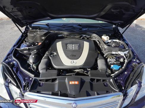 Used 2011 Mercedes-Benz E 350 4MATIC Wagon image 14