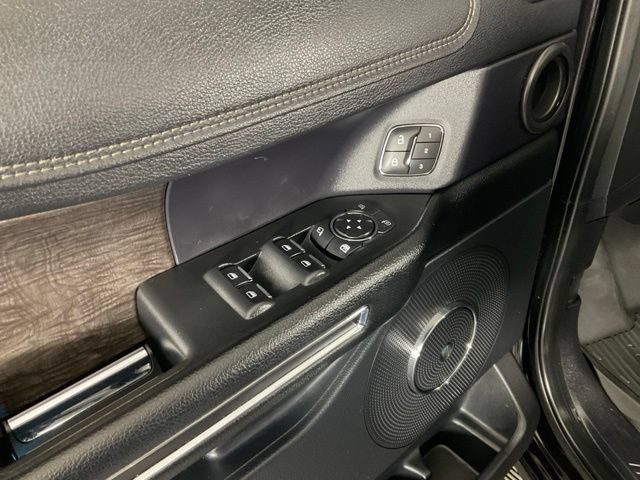 Used 2021 Ford Expedition Limited AWD/4WD image 27