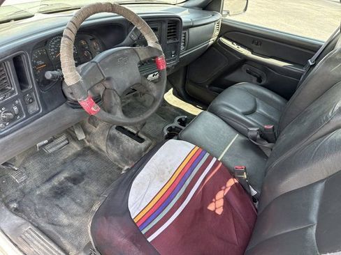 Used 2006 Chevrolet Silverado 3500 4x4 Regular Cab image 10