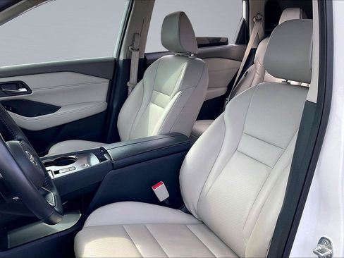 Certified 2023 Nissan Rogue SV w/ SV Premium B Package FWD image 26