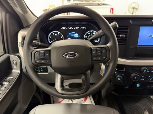 New 2026 Ford F450 XL w/ XL Chrome Package image 18