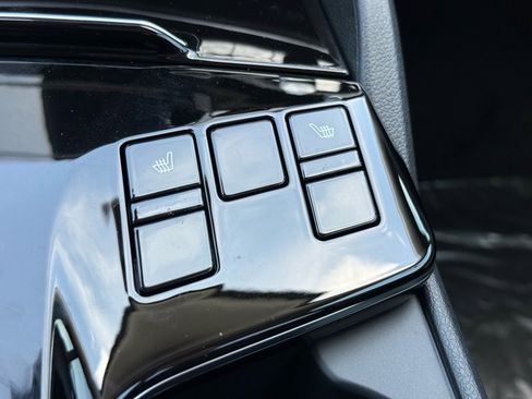 New 2025 Kia Sportage LX image 15