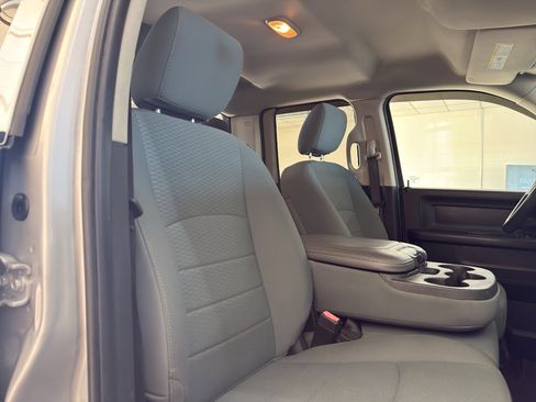 Used 2018 RAM 1500 Express image 30