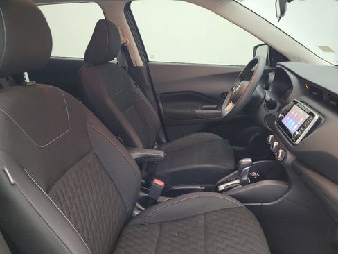 Used 2021 Nissan Kicks S image 21