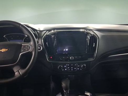 Used 2023 Chevrolet Traverse LT AWD/4WD image 11