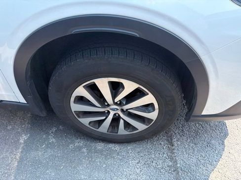 Used 2022 Subaru Outback Premium AWD/4WD image 7