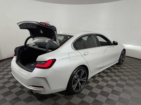Used 2024 BMW 330i xDrive Sedan w/ Premium Package AWD/4WD image 23