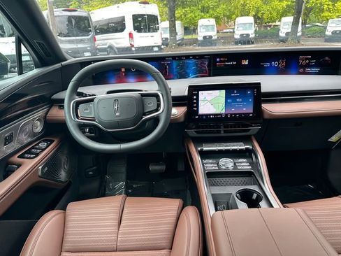 New 2026 Lincoln Nautilus Reserve AWD/4WD image 23