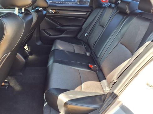 Used 2018 Honda Accord Sport image 25