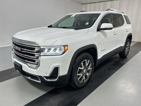 Certified 2023 GMC Acadia SLE w/ Driver Convenience Package image 4