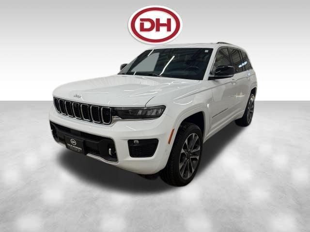 Used 2025 Jeep Grand Cherokee Overland w/ Adv Protech Group III AWD/4WD image 10