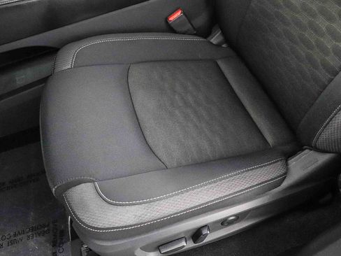 Used 2024 Nissan Pathfinder SV image 21