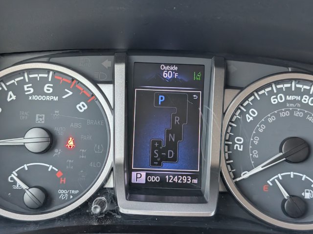 Used 2020 Toyota Tacoma SR5 RWD image 21