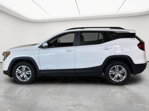 Used 2023 GMC Terrain SLE w/ Driver Convenience Package AWD/4WD image 8
