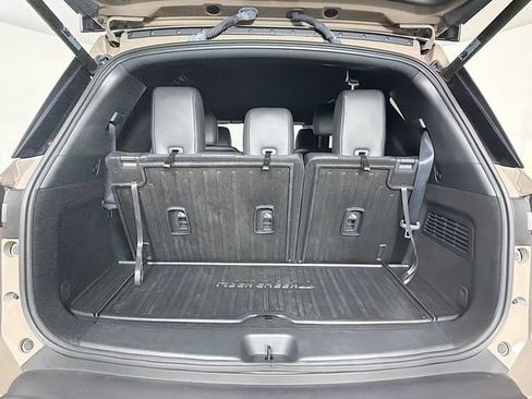 Used 2025 Nissan Pathfinder Rock Creek AWD/4WD image 31