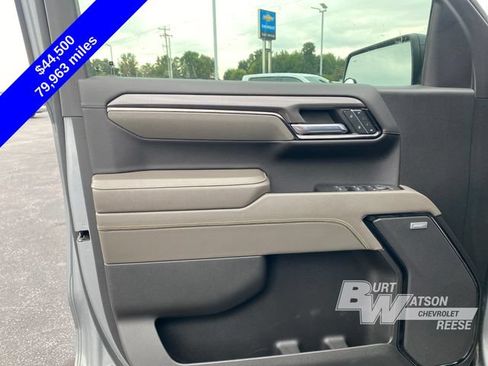 Used 2023 Chevrolet Silverado 1500 ZR2 w/ Technology Package AWD/4WD image 12