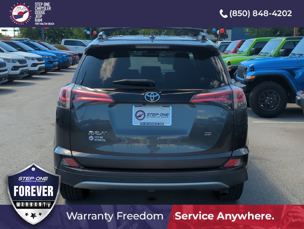 Used 2018 Toyota RAV4 SE w/ Power Extra Value Package FWD image 5