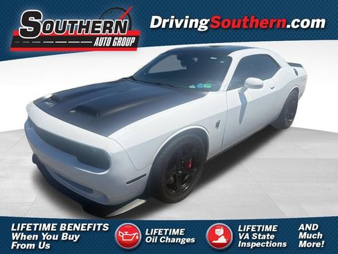 Used 2022 Dodge Challenger SRT Hellcat w/ Plus Package RWD image 1