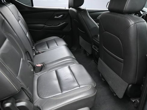 Used 2023 Chevrolet Traverse LT AWD/4WD image 32
