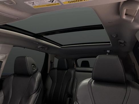 Used 2023 Acura MDX SH-AWD w/ Technology Package image 7