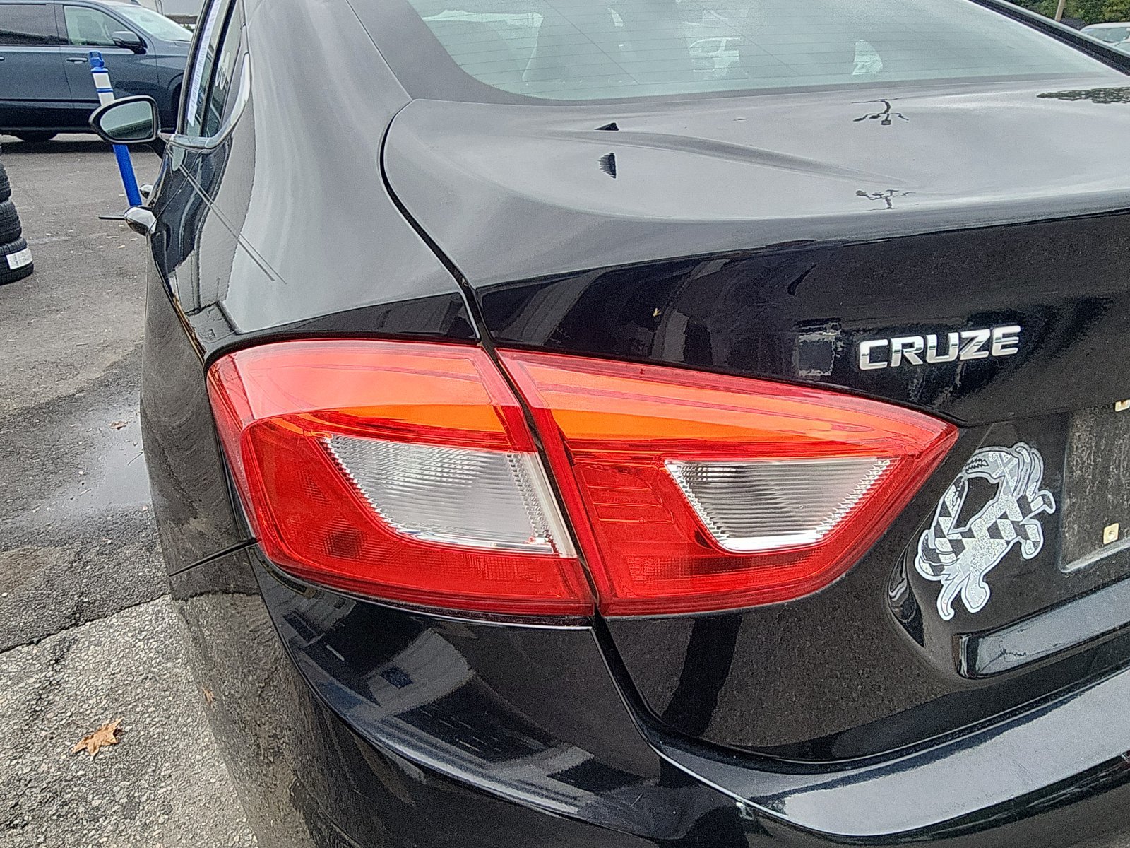 Used 2017 Chevrolet Cruze LT w/ Convenience Package FWD image 10