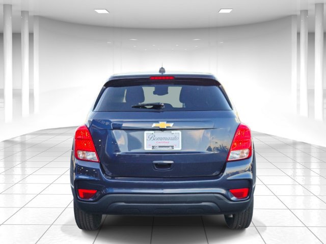 Used 2019 Chevrolet Trax LS w/ Tint and Cruise Package FWD image 4