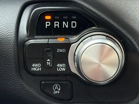 Used 2024 RAM 1500 Laramie AWD/4WD image 26