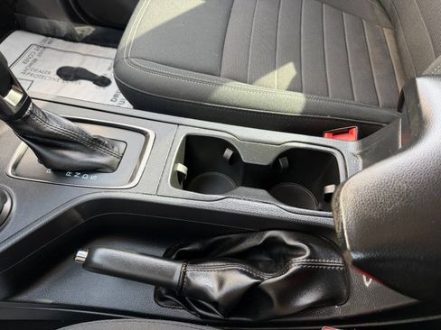 Used 2019 Ford Ranger XLT w/ Equipment Group 301A Mid AWD/4WD image 44