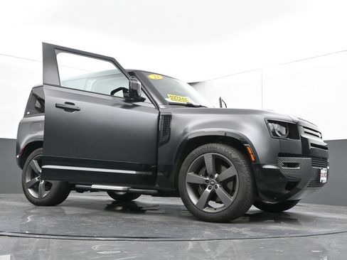 Used 2023 Land Rover Defender 90 V8 image 71