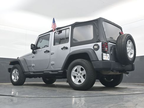 Used 2014 Jeep Wrangler Unlimited Sport w/ Max Tow Package AWD/4WD image 26