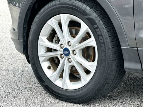 Used 2019 Ford Escape SE FWD image 11