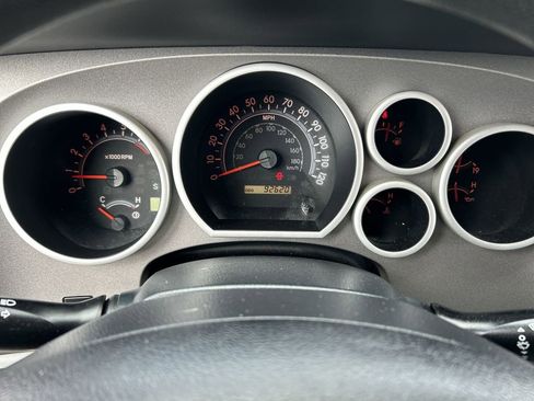 Used 2010 Toyota Tundra 4x4 Double Cab image 11