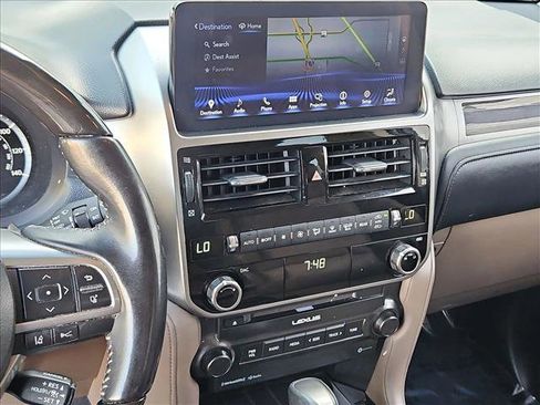Used 2022 Lexus GX 460 Premium w/ Premium Package AWD/4WD image 15
